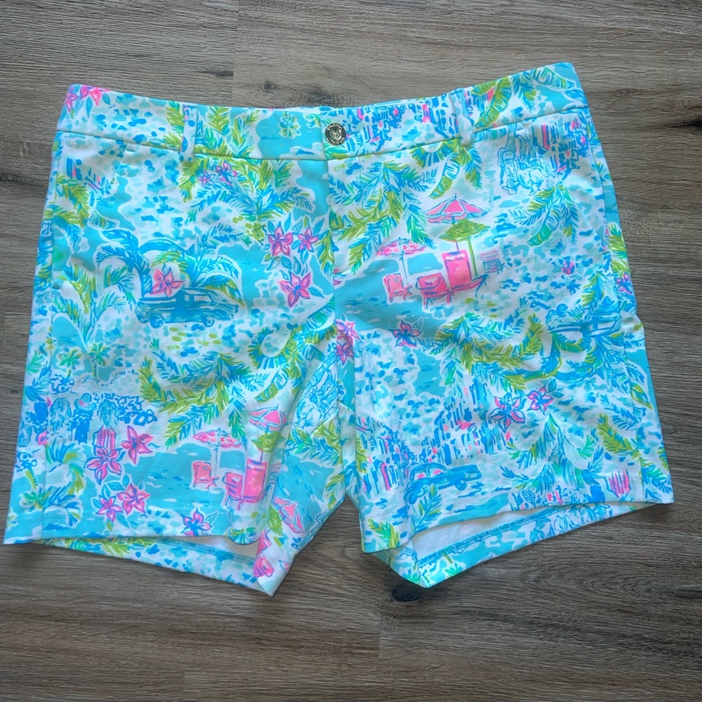 Lilly Pulitzer Knot Shorts Size 14 in “ What a lovely Place “ pattern